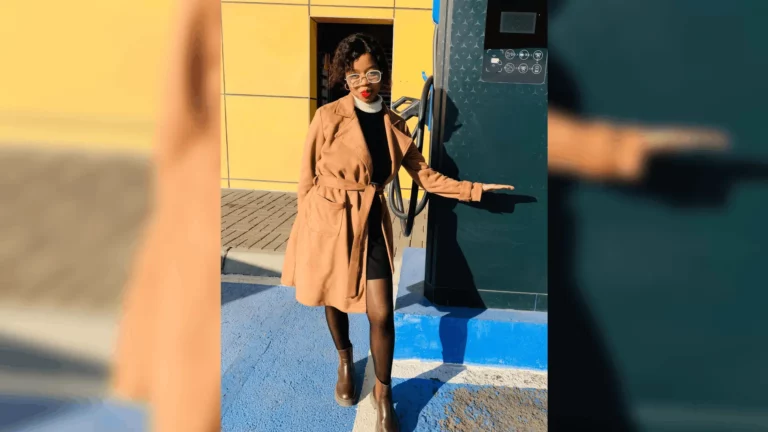 Ms Chwayita Momoza.